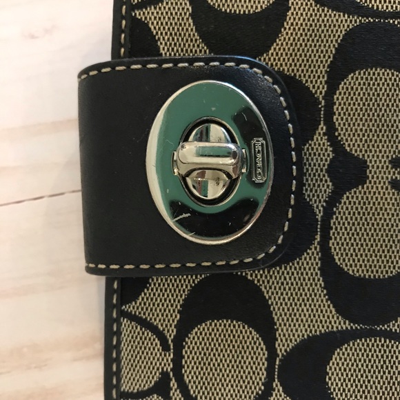 Coach Wallet - Picture 3 of 6